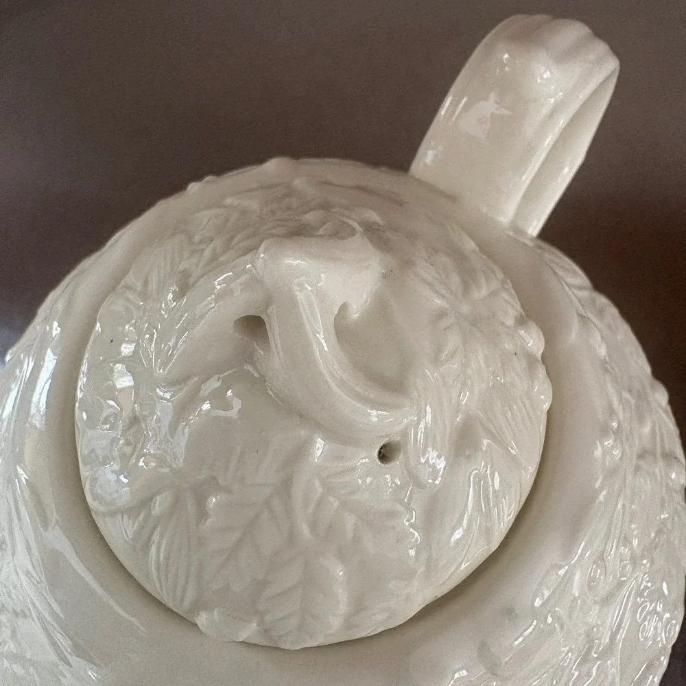 Embossed Botanical Ceramic Teapot Cream Off-White Leaf Berry Motif‎ 5.5 inch